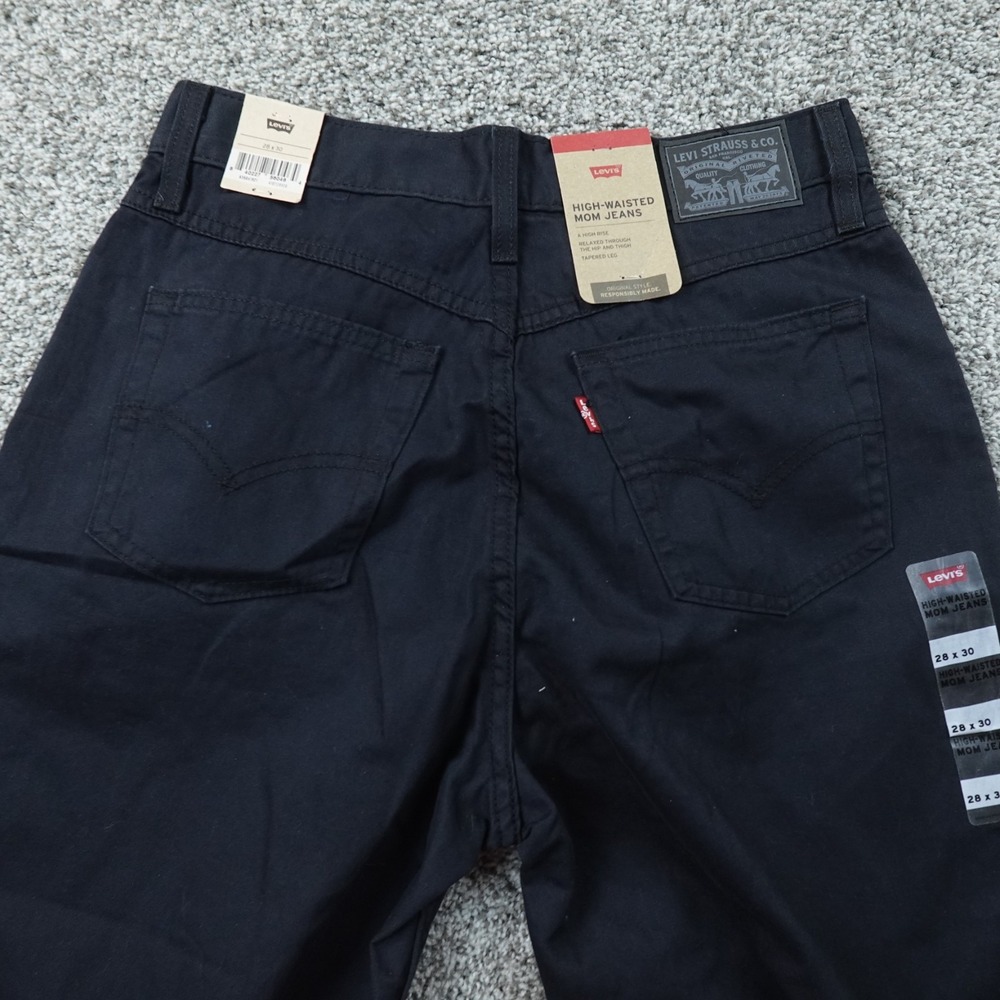 NEW Levis Jeans Womens 28 Black Dark Denim Pants High Waisted Mom Tapered Leg